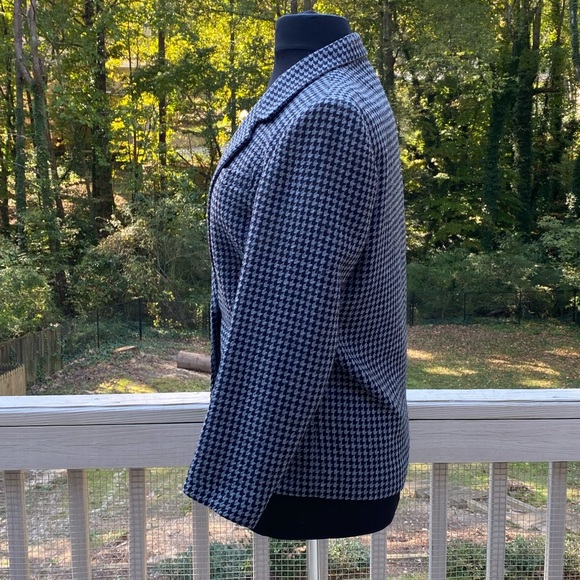 Vintage 90s Herringbone Wool Navy Gray Blazer - Picture 6 of 13